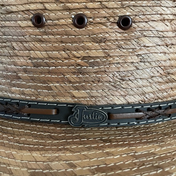 JUSTIN Unisex Buck Up Straw Cowboy Hat. Like new condition - Picture 2 of 8